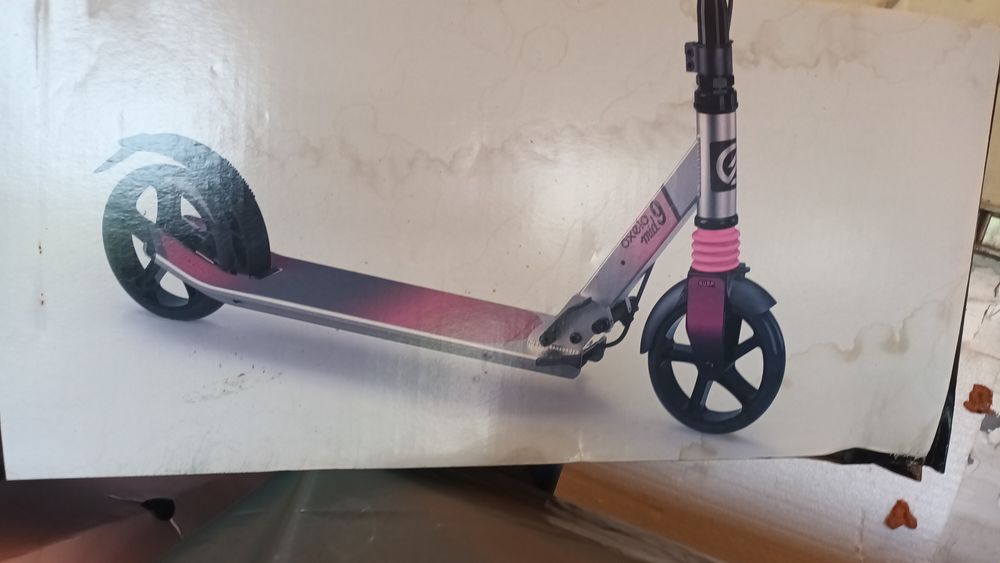 Vând trotinetă Copii  stare foarte bună