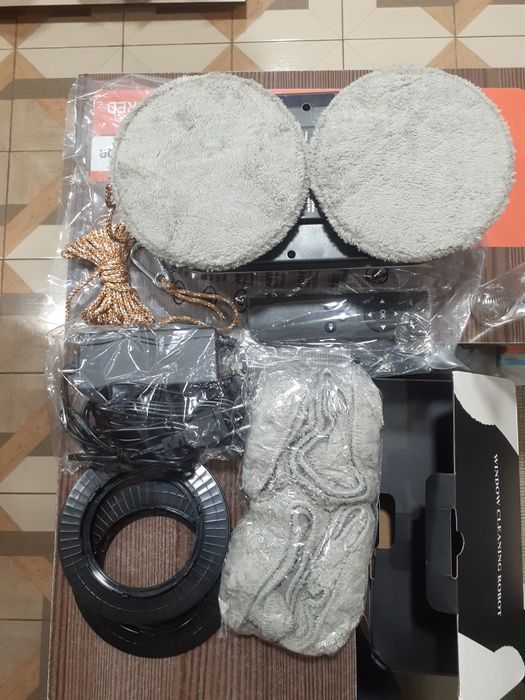 Продам Робот для мойки окон