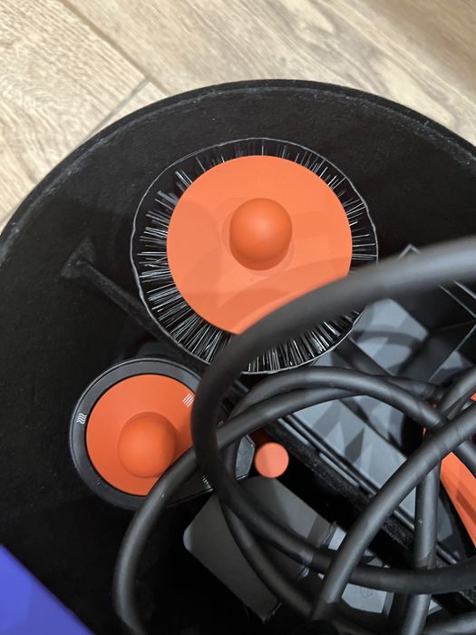 Продам dyson airwrap срочно