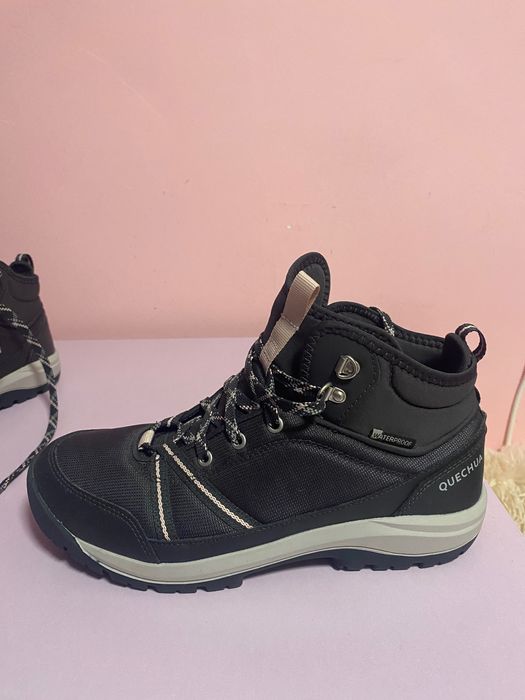 Неизползвани туристически обувки, 39 номер, женски