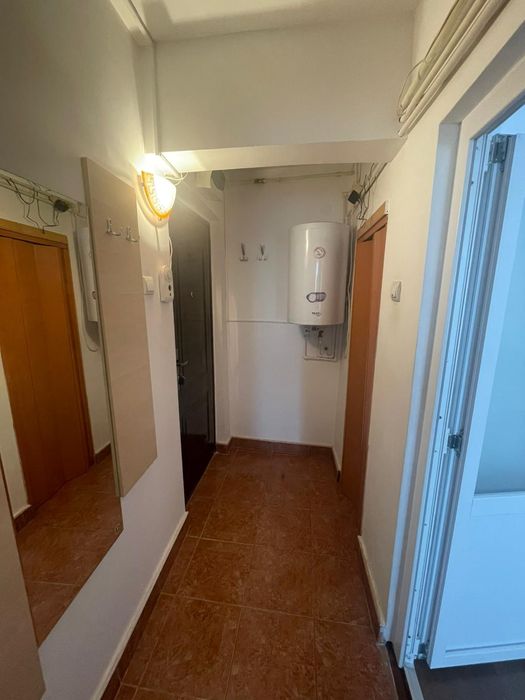 Închiriez garsoniera Războieni