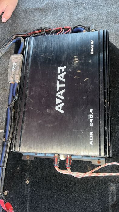 продам усилитель в хорошем состоянием