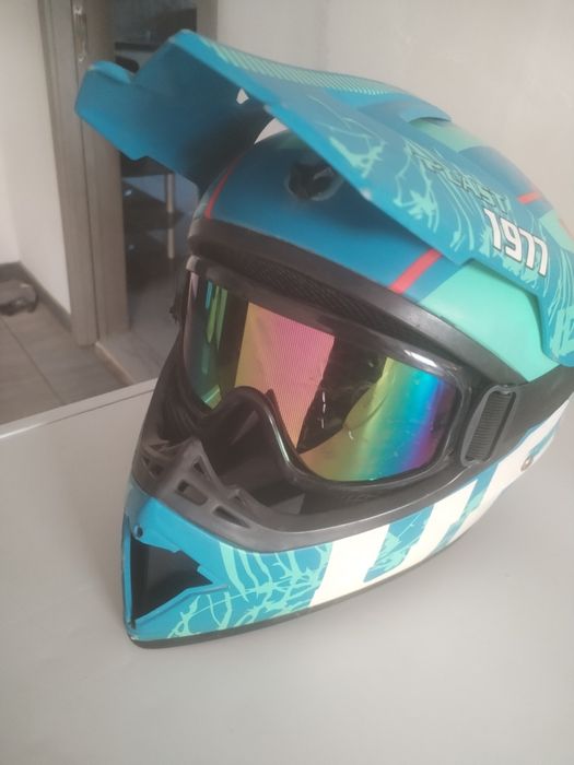 Vând cască Enduro