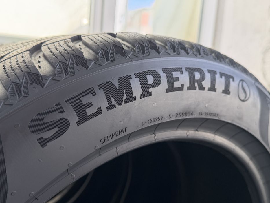 225/50/17 Semperit 4Броя: 330€ 6.5мм