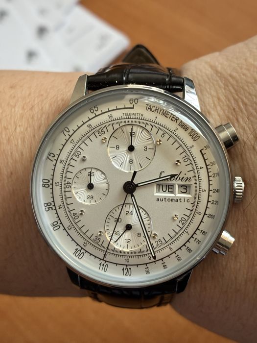 Часы механические