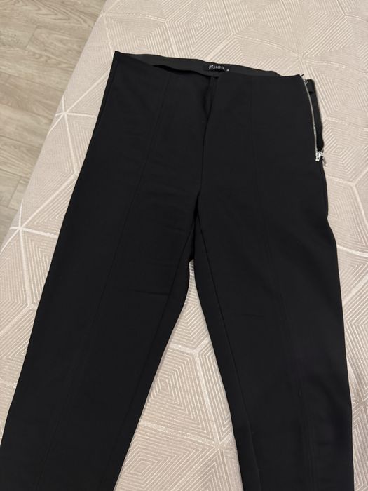 Женские брюки 3 штуки