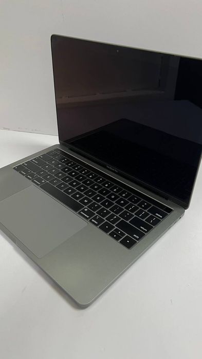 MacBook Pro 2018 #AK12576