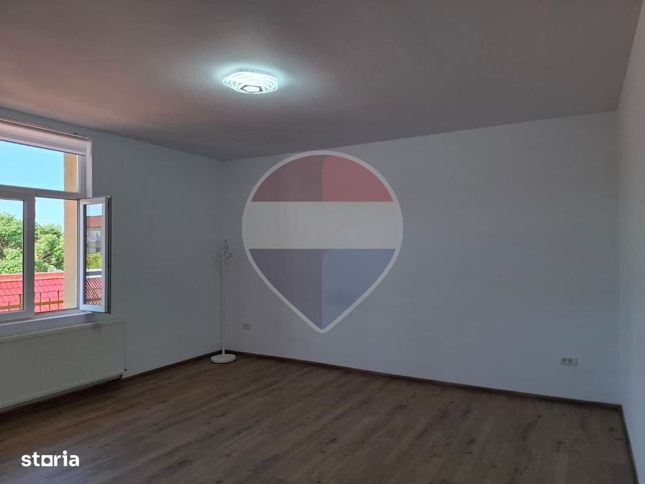 Spațiu comercial de 50mp de închiriat în zona Ultracentral - Vedere 3