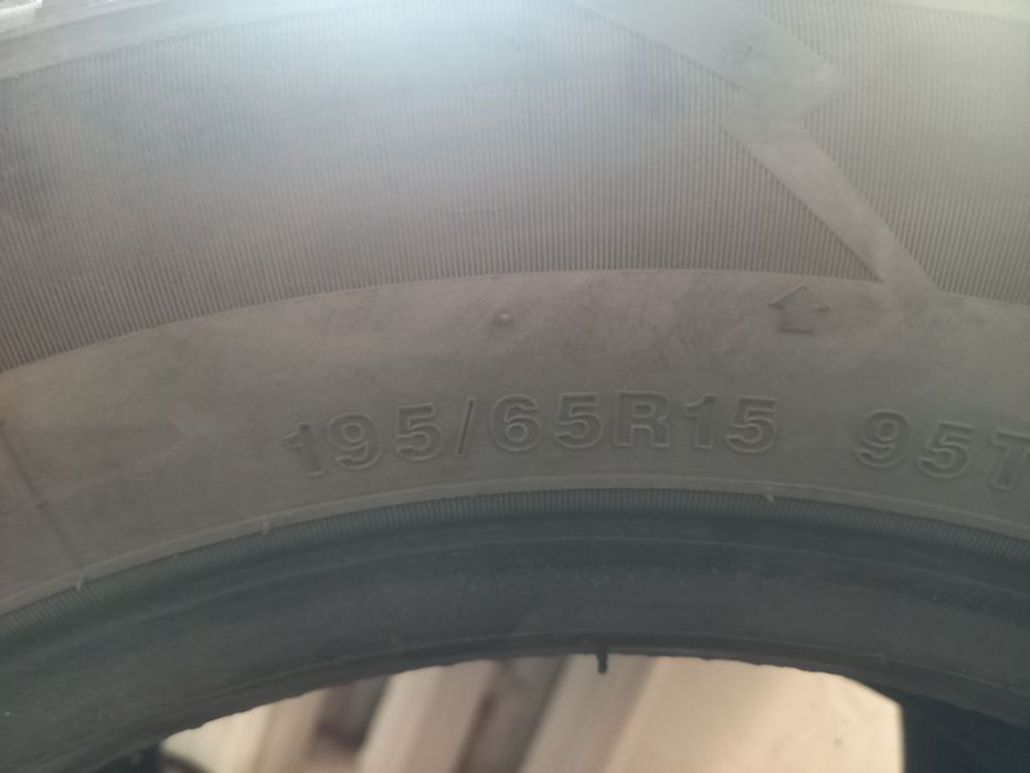 Продам резину 195/65/15