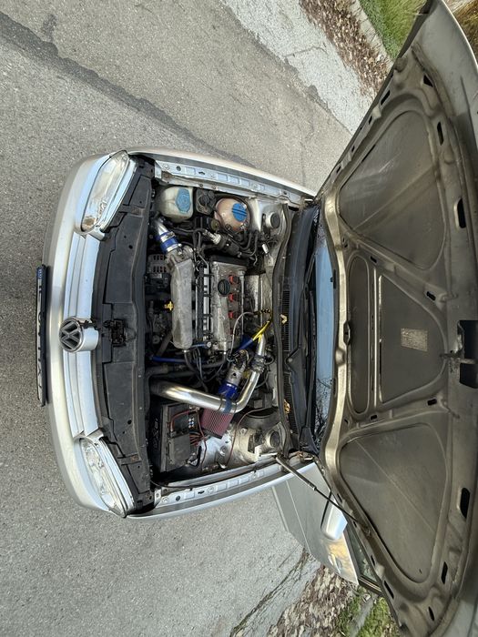 Golf 4  gti 1.8t aum 2003