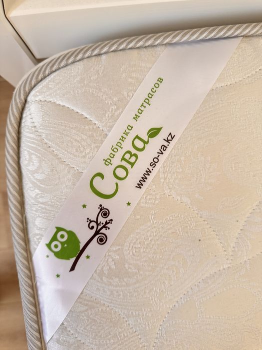 Продается кровать из массива дерева