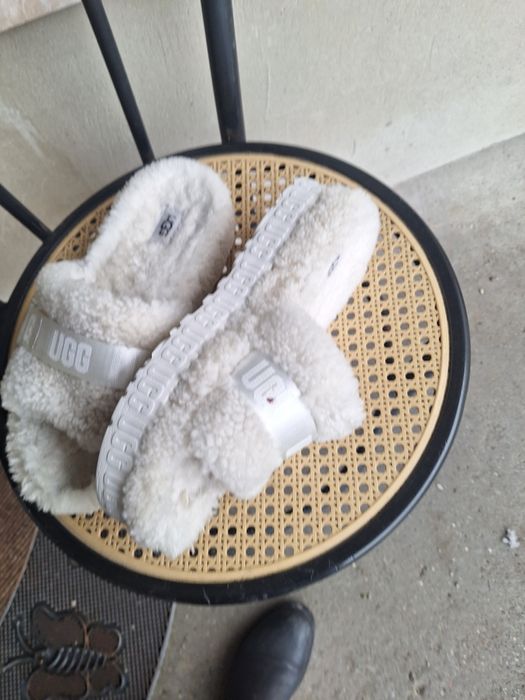 Papuci  de  dama  ugg