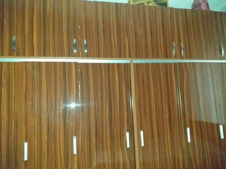 Mebell sotiladi (spalnaya garnetur)