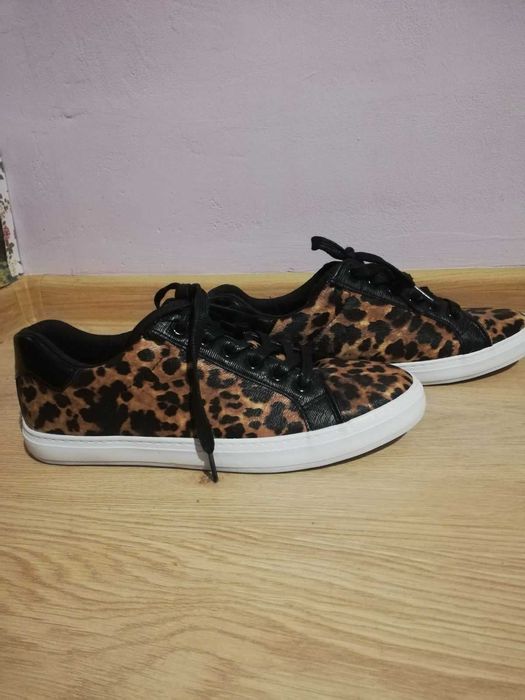 Обувки - гуменки