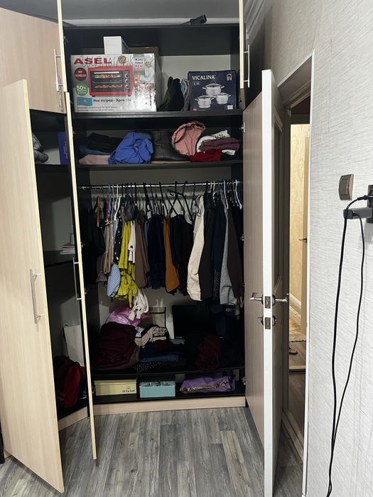 Продам шкаф угловой б/у