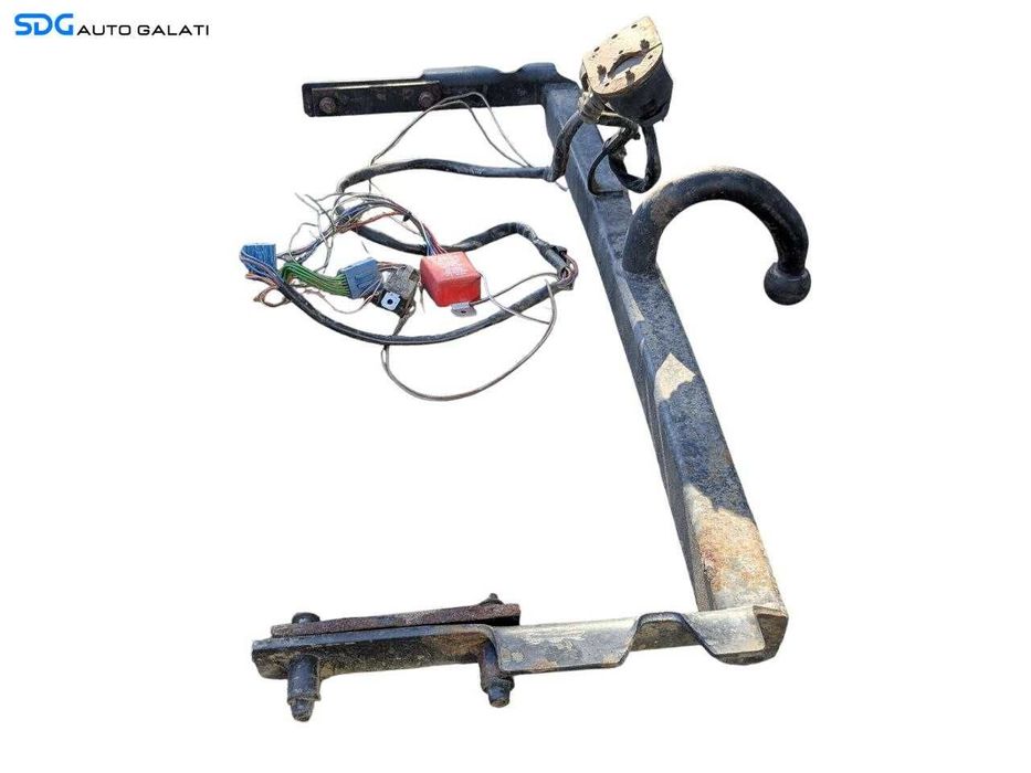 Cui Carlig Remorcare Tractare cu Instalatie Electrica Ford Focus 1 Hatchback Scurt 1998 - 2004 [LC1973]