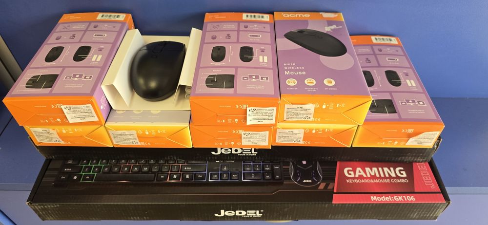 RGB Gaming  клавиатура два броя и осем мишки Лот
