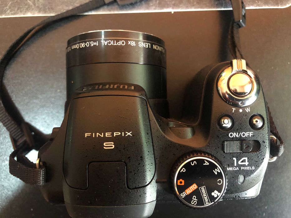 Fujifilm FinePix S2900 -Фотоапарат