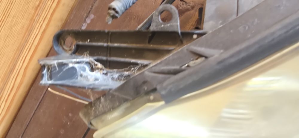 Far cu halogen toyota rav4