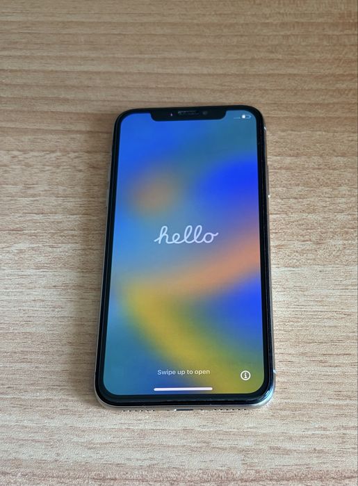 iPhone X б/у в хорошем состоянии