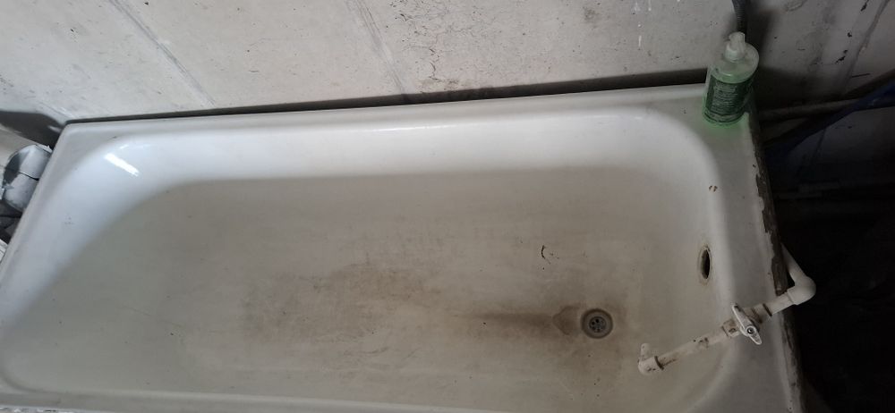 Продается чугунная ванна