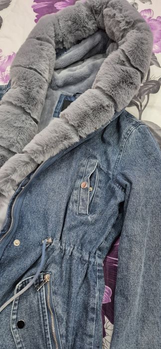 Дънкова парка сив пух свалящ се размер Л,  леко умалено, става и за М