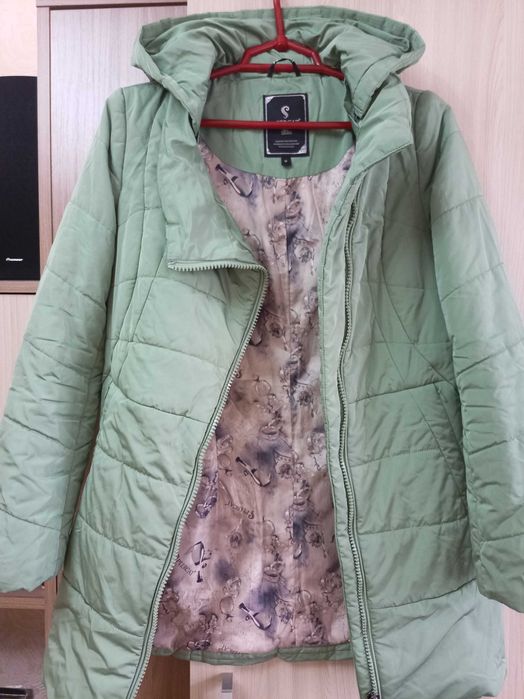 Куртка / 42-44 размер