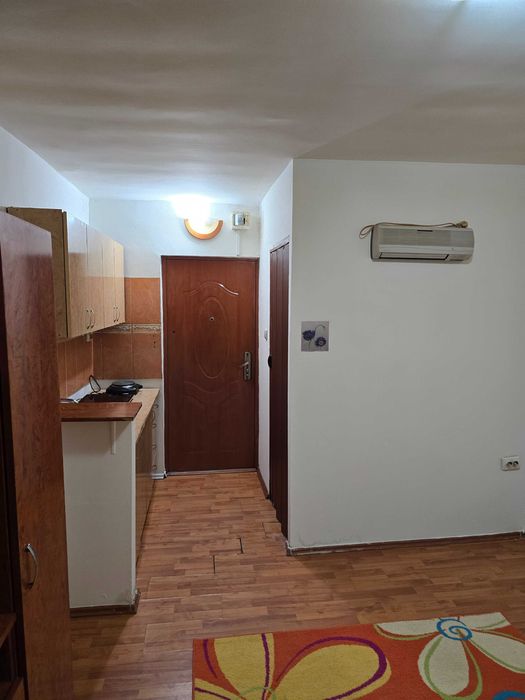 Garsoniera de vânzare in Micro 16