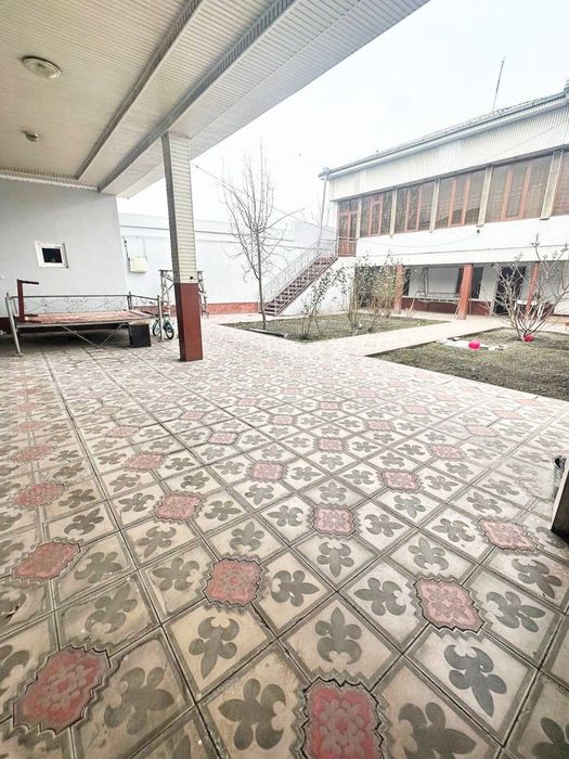 Кукон Шахар  бабушкин худудида уй сотилади