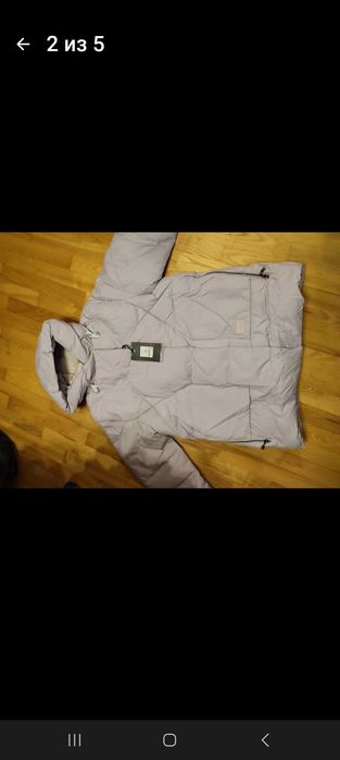 Женская       куртка       .