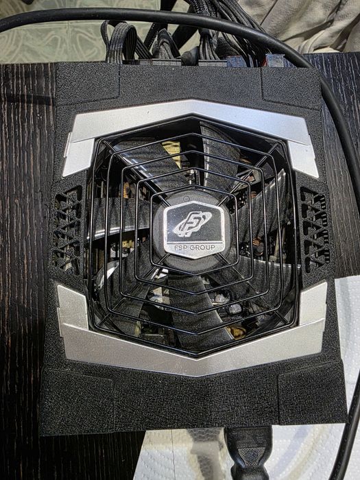 Захранване FSP PT1200FM