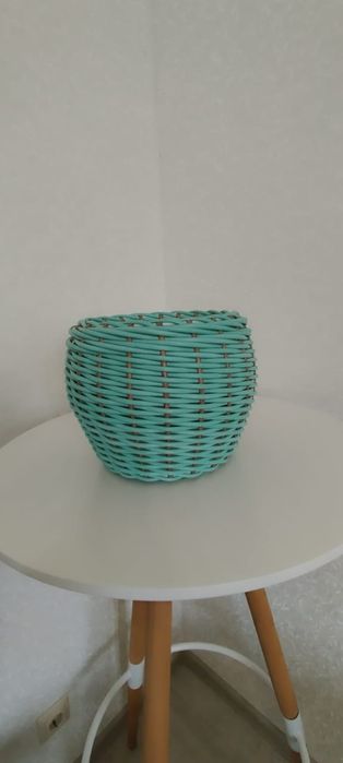 Кашпо, дом и сад