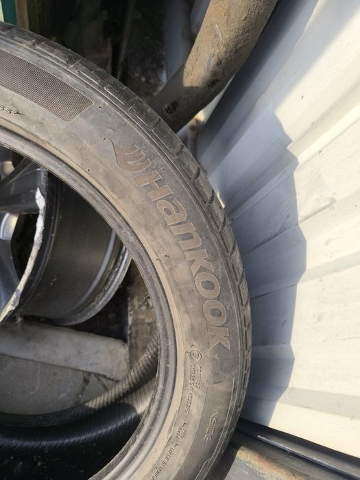 Продам резину на 19