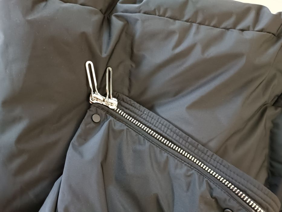 Продам куртку Mango