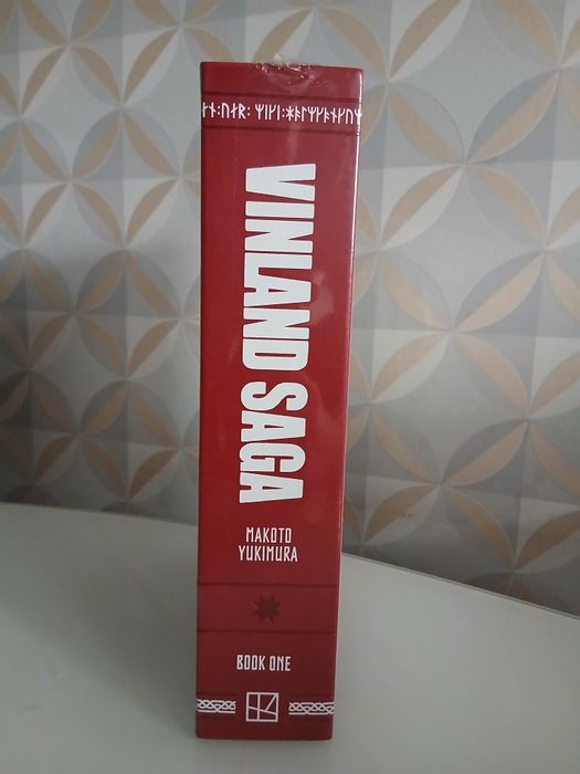 VINLAND SAGA (1 Volume) Deluxe