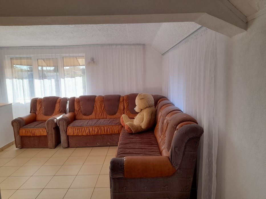 Coltar    living sau sufragerie extensibil.