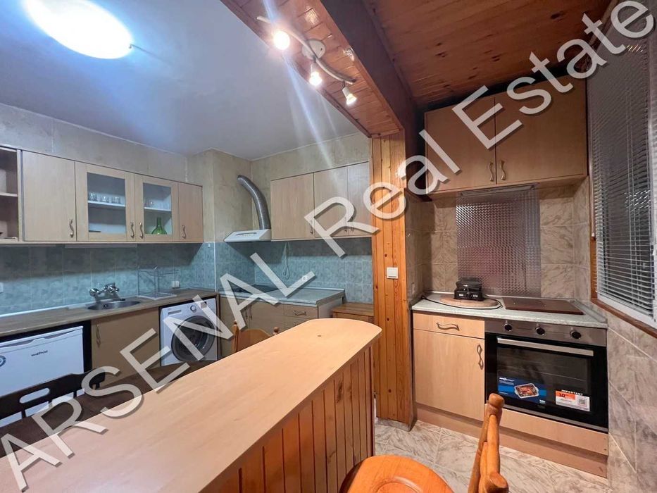 Тристаен апартамент под наем, Дървеница