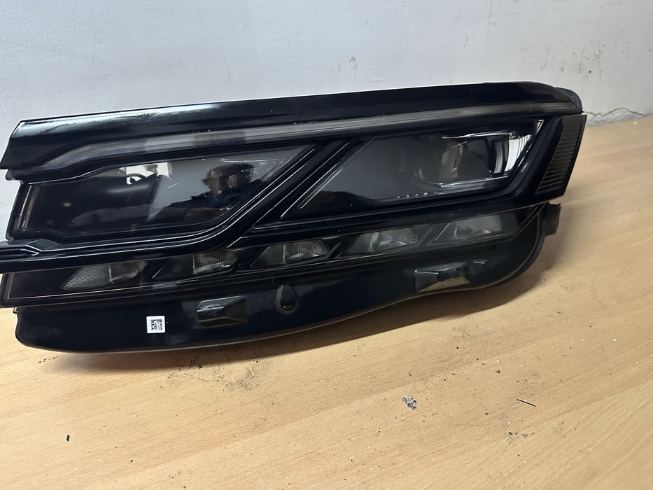 Фар ляв Фолксваген Туарег фул лед матрикс VW TOUAREG 760 TOUAREG 3 III  FULL LED MATRIX 761941113A