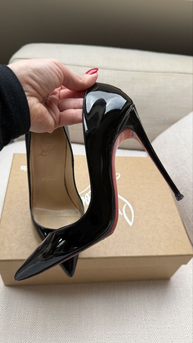 Christian Louboutin - оригинални обувки