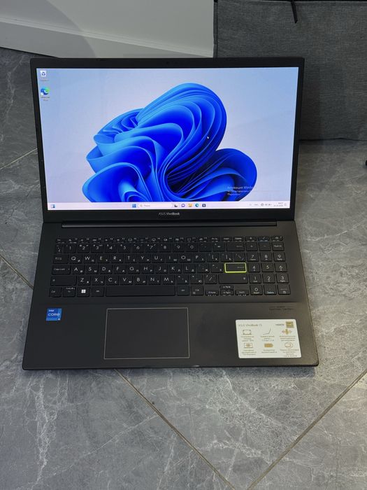 Ноутбук Asus vivobook core i5/11