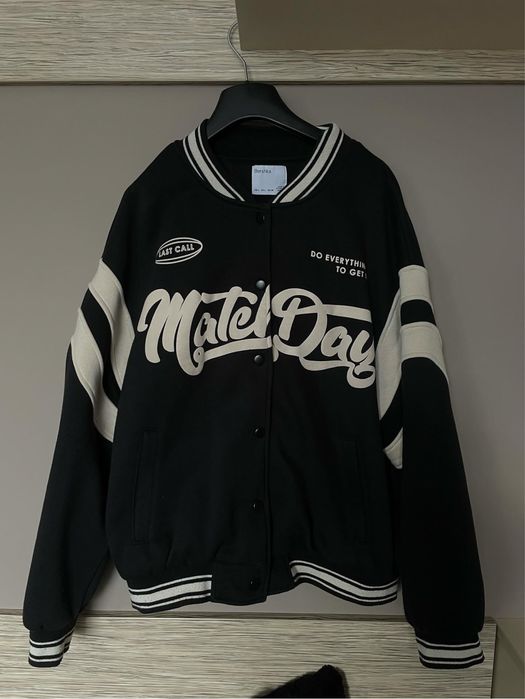 Дамско яке Bershka