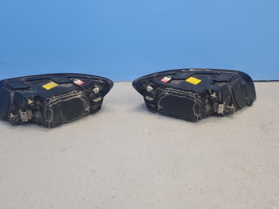 Far Stanga/ Dreapta Xenon Volvo V50