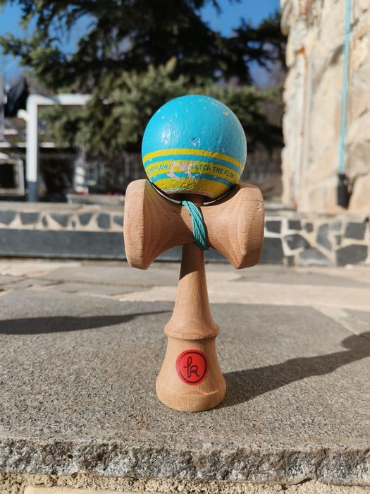 Kendama europe+ 2 Ken europe de vanzare