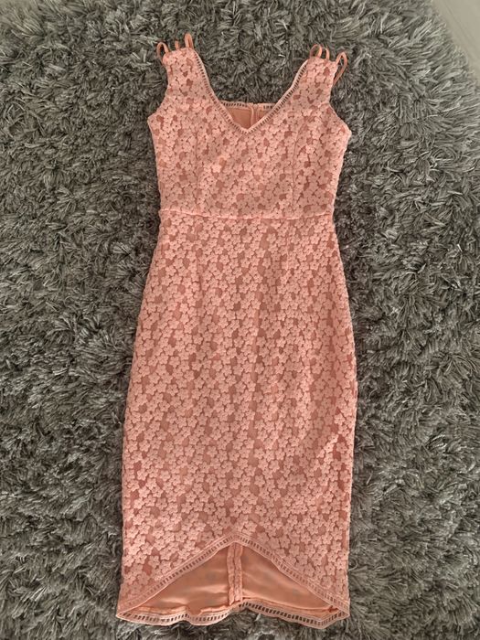 Rochie eleganta corai