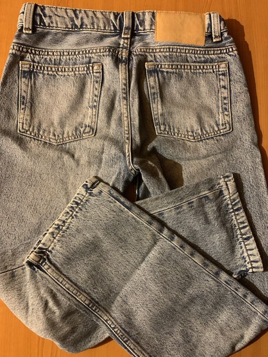 Blugi zara baieti aproape  noi