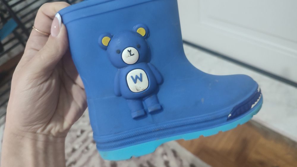 Резиновые сапоги