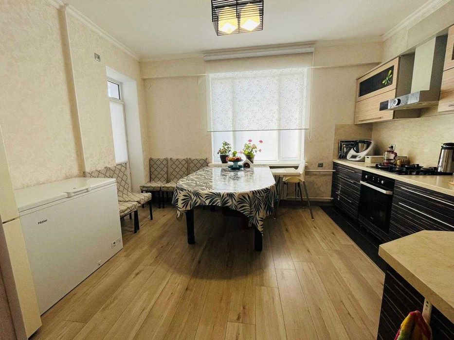 Продается квартира 4 комнатная