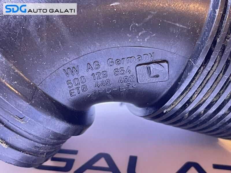 Tub Tubulatura Conducta Admisie Aer Skoda Octavia 3 2.0 TDI 2013 - 2017 Cod 5Q0129654L 5Q0129654
