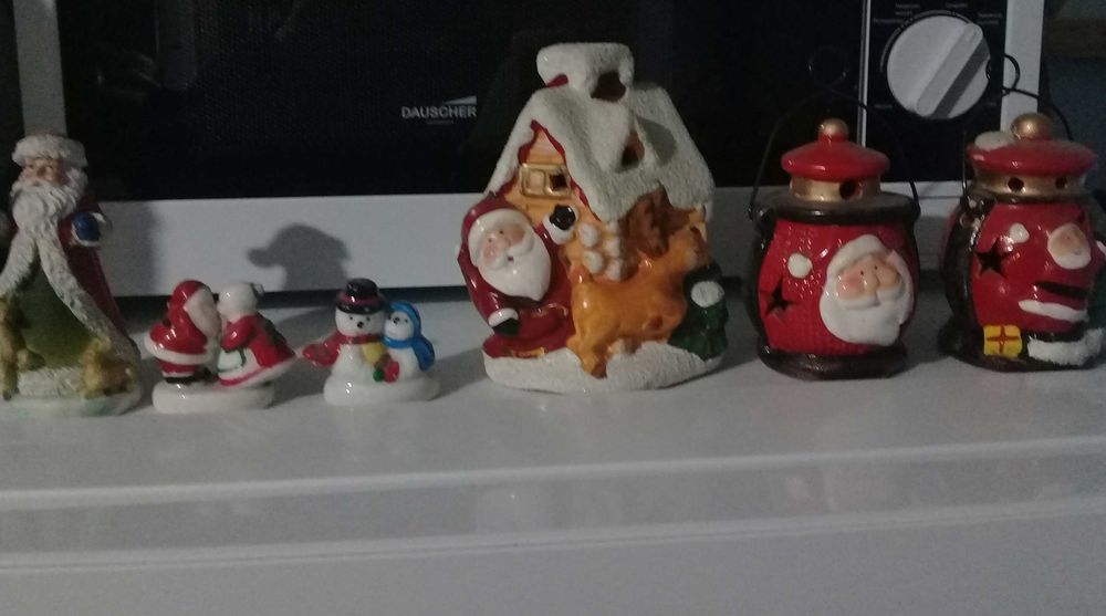 Продам новогодние статуэтки