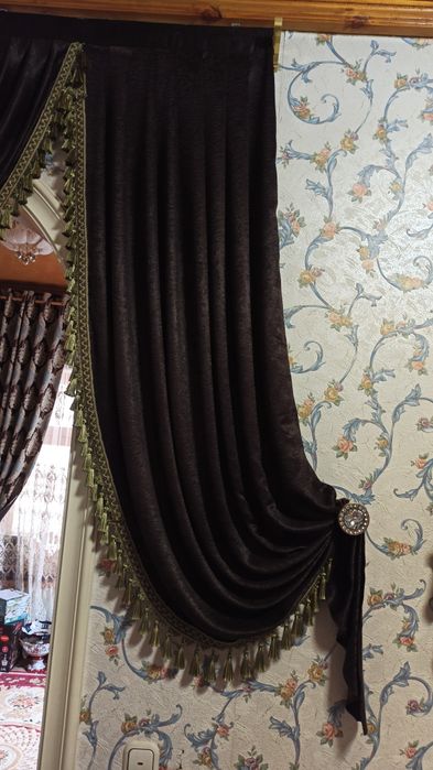 Продаётся 2 шторы новый